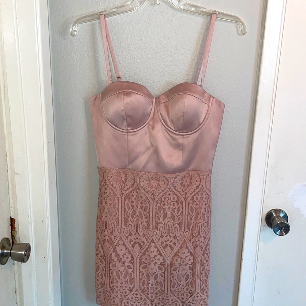 Bebe satin bodice 2 tone lace dress! Size 4